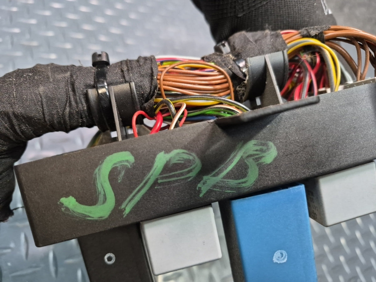 1997-2004 Porsche Boxster 986 Fuse Relay Box Module