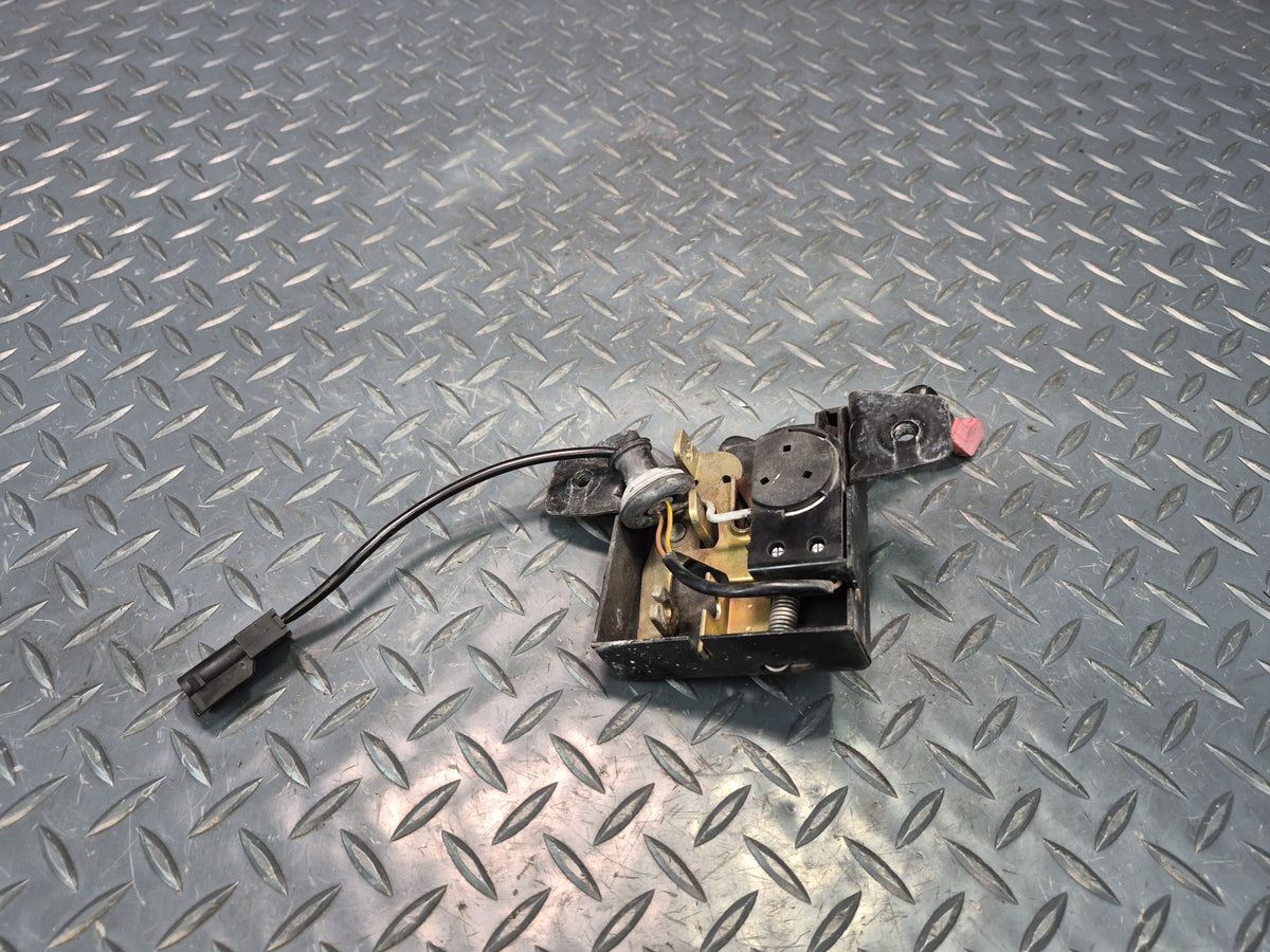 1997-2004 Porsche Boxster 986 Front Hood Lock Latch 99651105301
