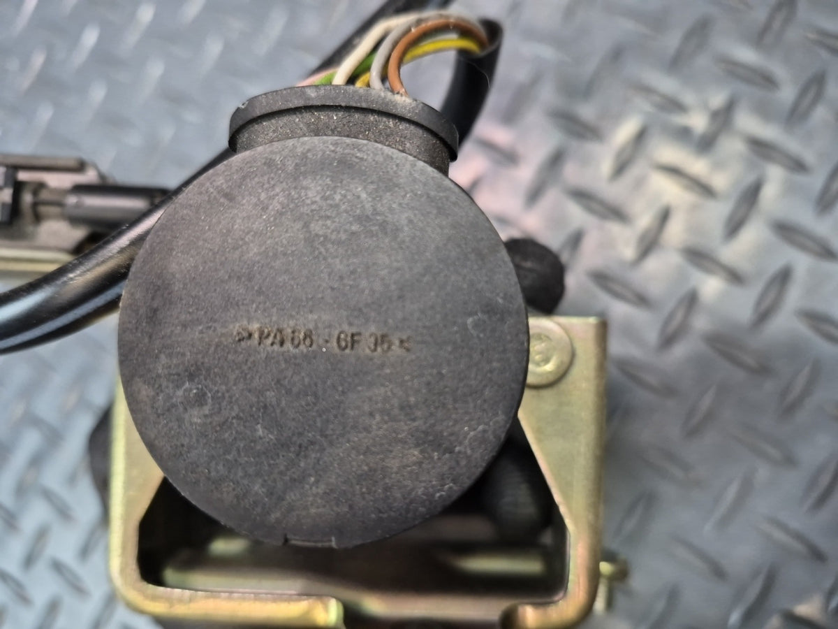 2000-2001 Porsche Boxster 986 Accelerator Gas Throttle Position Sensor