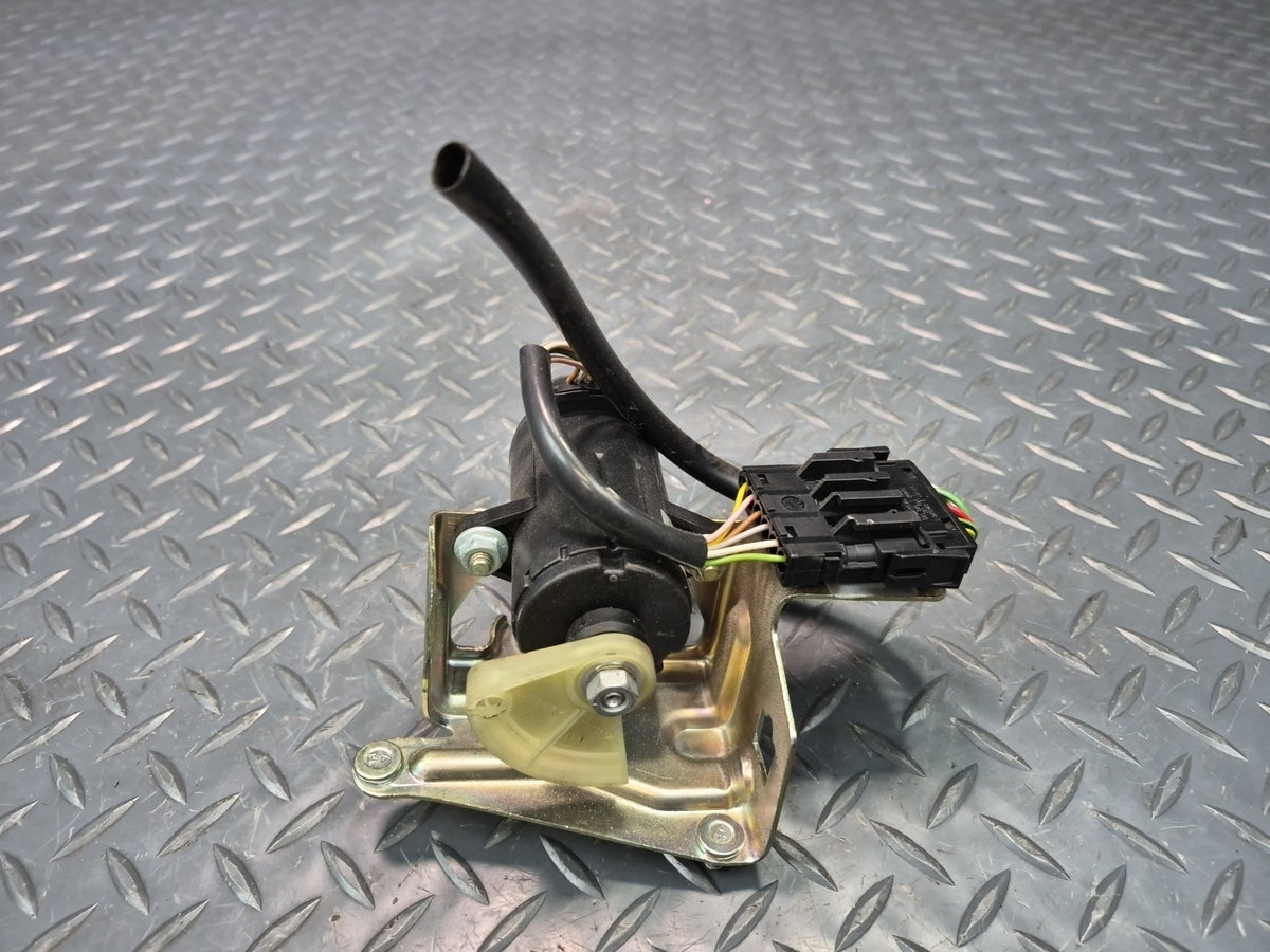 2000-2001 Porsche Boxster 986 Accelerator Gas Throttle Position Sensor