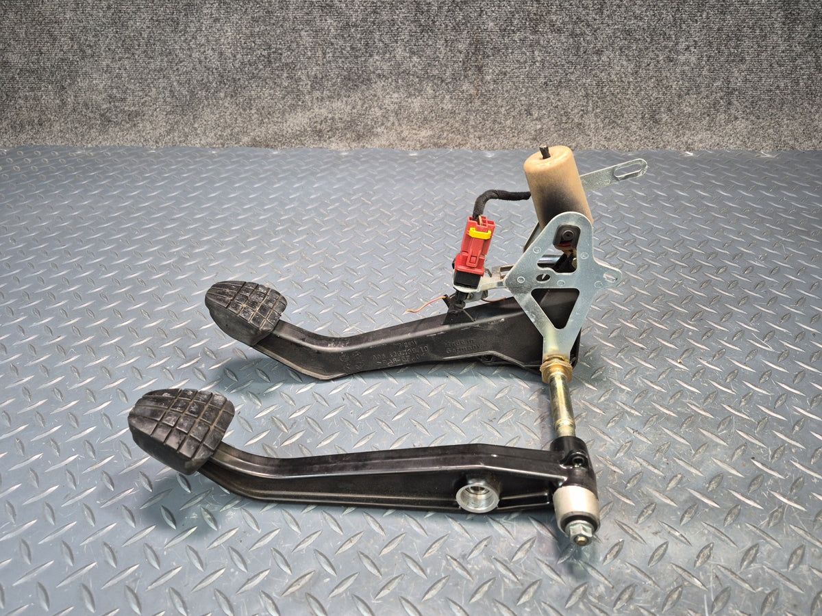 2000-2004 Porsche Boxster 986 Manual Transmission Clutch Brake Gas Pedal Set