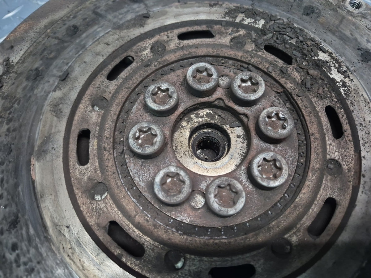 2000-2004 Porsche Boxster 986 2.7 MT Transmission Flywheel Flex Plate Clutch Set