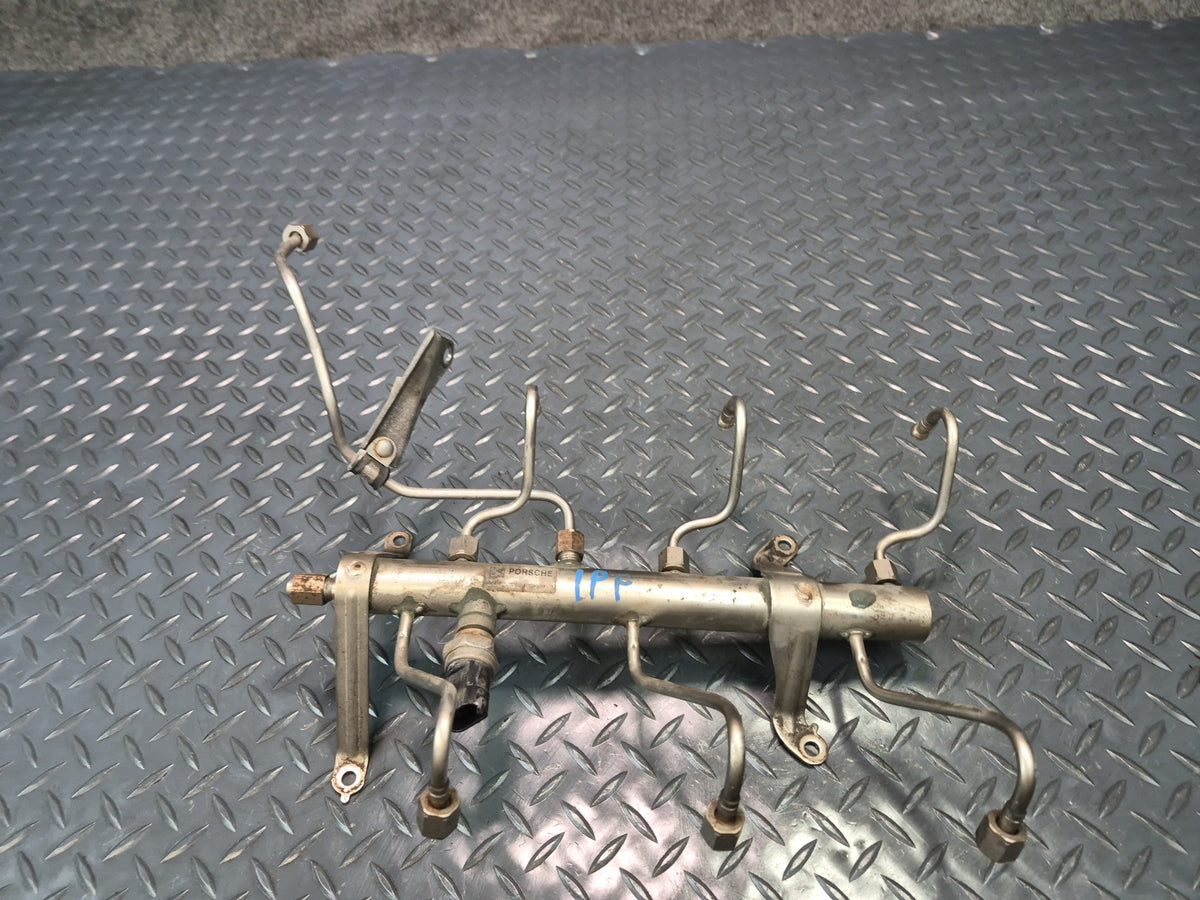 2011-2016 Porsche Panamera 970 3.6L M46.40 Fuel Injector Rail Line Set
