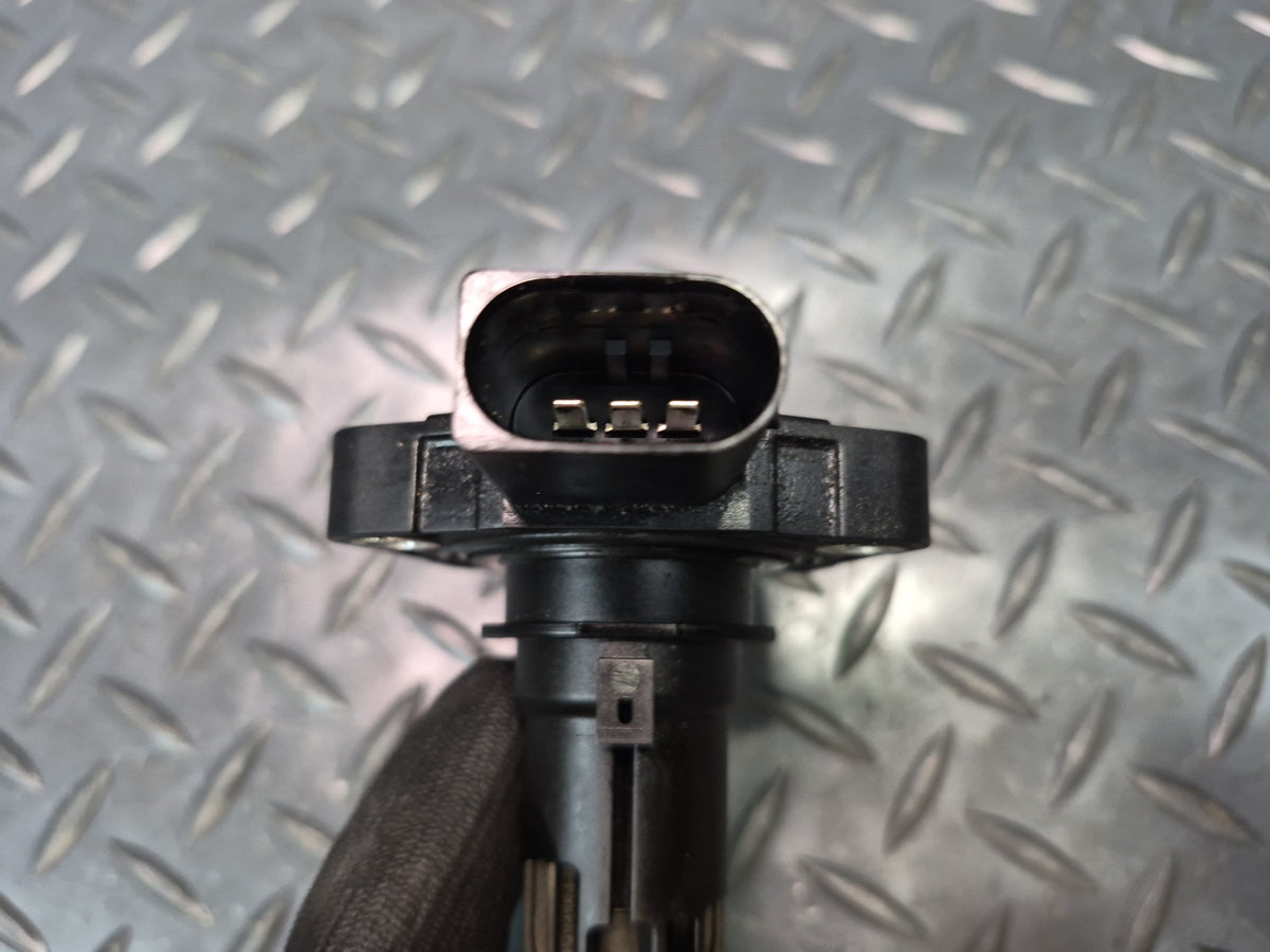 17-22 Alfa Romeo Giulia Q4 2.0L Engine Oil Pan Oil Level Sensor OEM