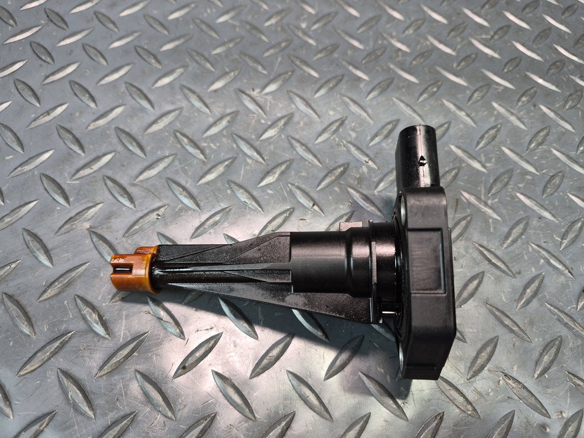 17-22 Alfa Romeo Giulia Q4 2.0L Engine Oil Pan Oil Level Sensor OEM