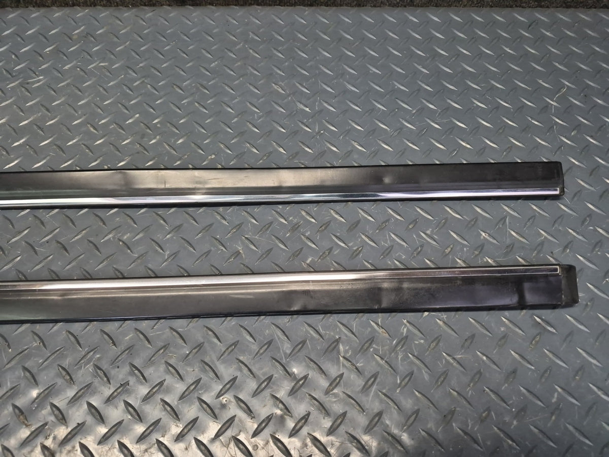 84-86 Toyota Cressida MX73 Sedan Right Fender Door Exterior Molding Set of 6 OEM