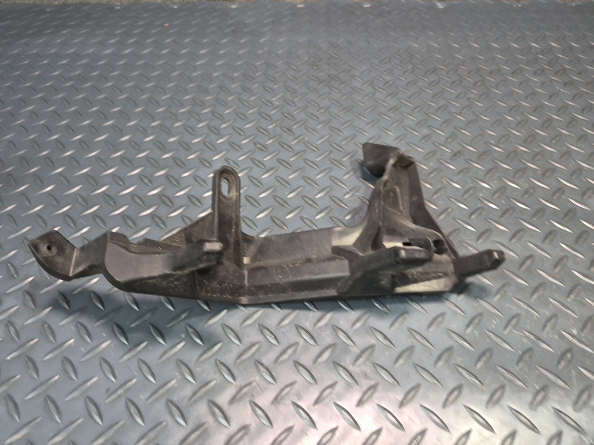 2008-2010 Porsche Cayenne 957 Front Bumper Mount Bracket Support Set of 4