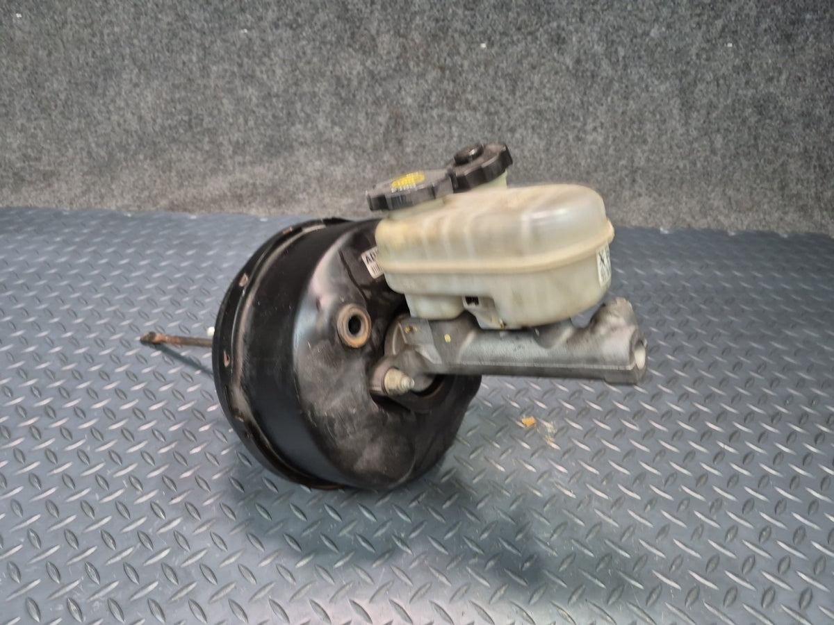 05-08 Chevrolet Corvette C6 Brake Master Cylinder Booster Fluid Reservoir OEM
