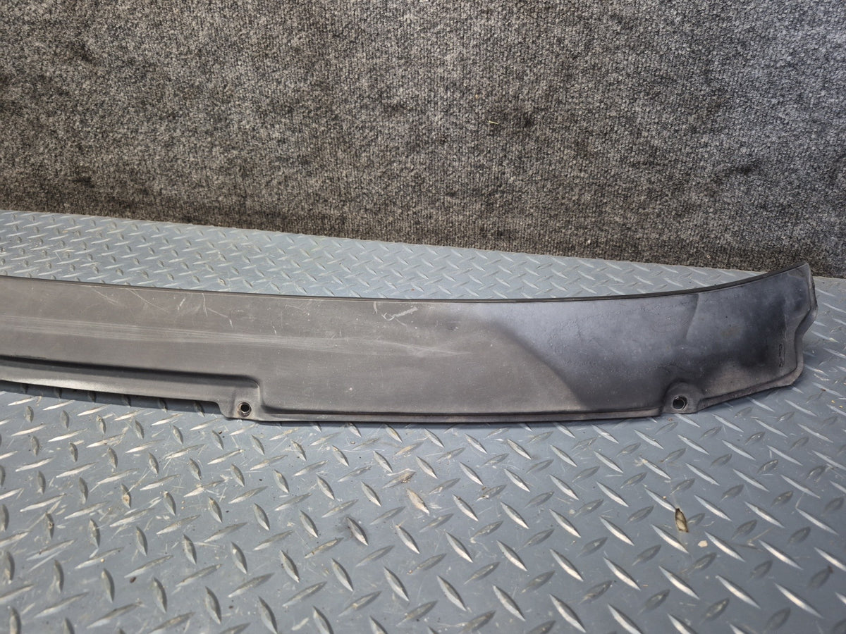 84-86 Toyota Cressida MX73 Windshield Wiper Cowl Vent Trim Cover Panel OEM