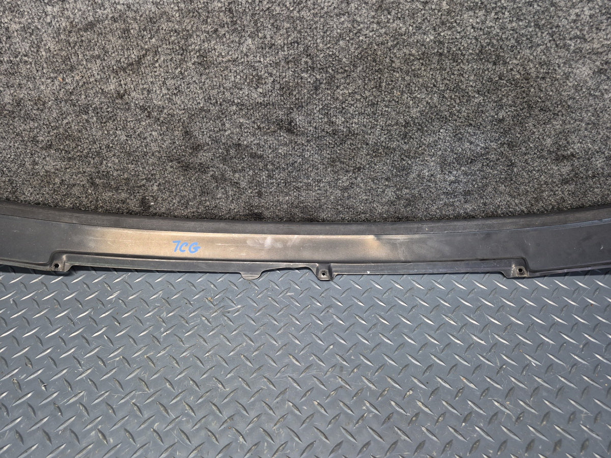 84-86 Toyota Cressida MX73 Windshield Wiper Cowl Vent Trim Cover Panel OEM