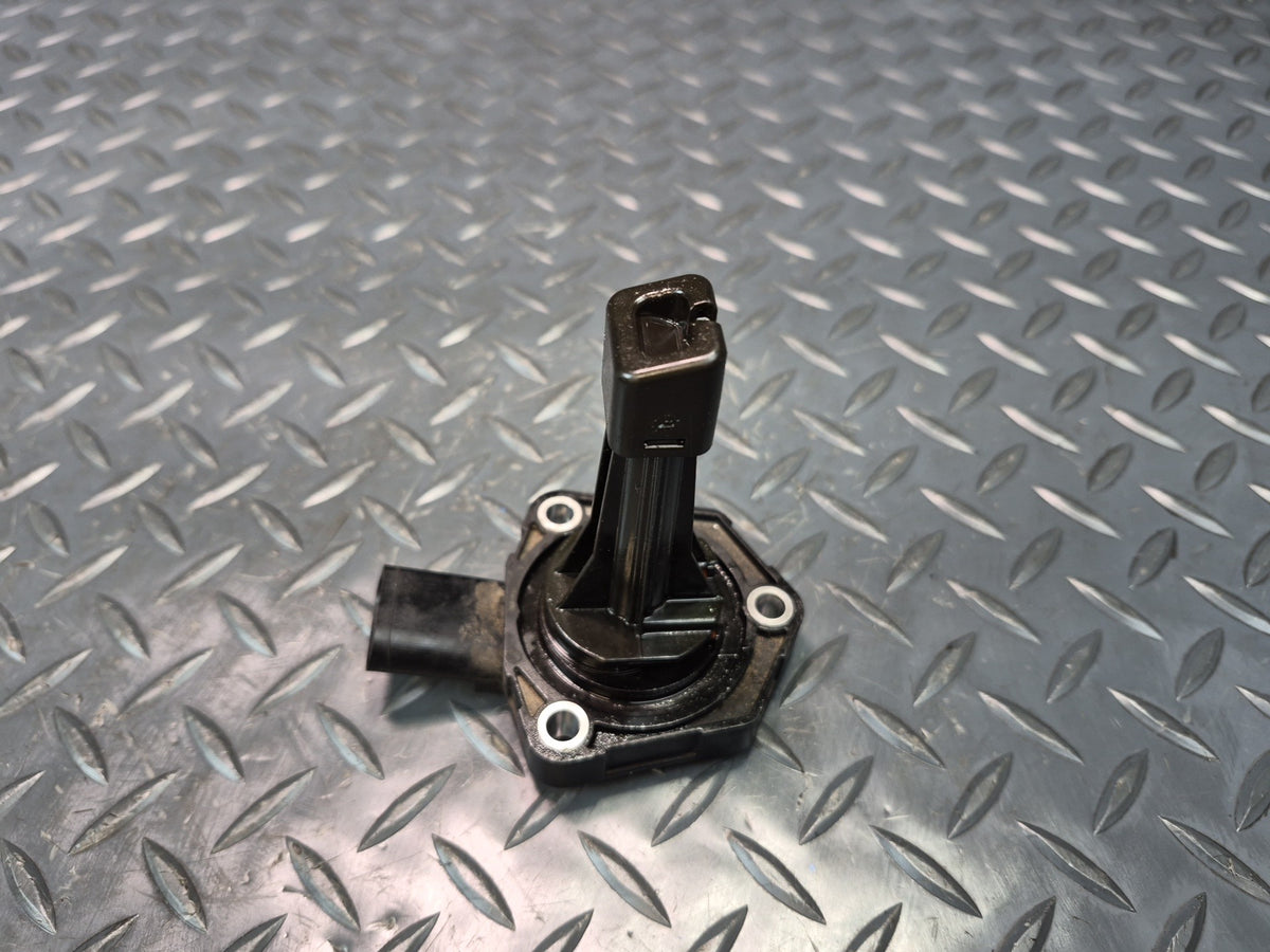 2011-2016 Porsche Panamera 970 3.6L Engine Motor Oil Level Sensor 94860616002