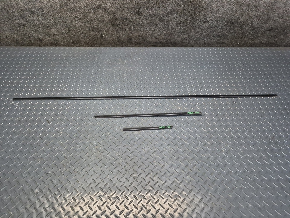 1994-1997 BMW E31 840Ci Right Fender Door Rear Quarter Trim Molding Set of 3