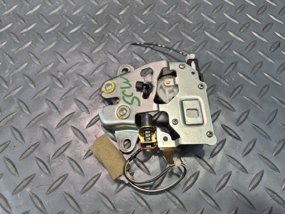 92-00 Lexus UZZ30L SC300 SC400 Rear Trunk Lid Lock Latch Actuator OEM
