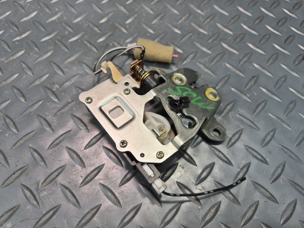 92-00 Lexus UZZ30L SC300 SC400 Rear Trunk Lid Lock Latch Actuator OEM