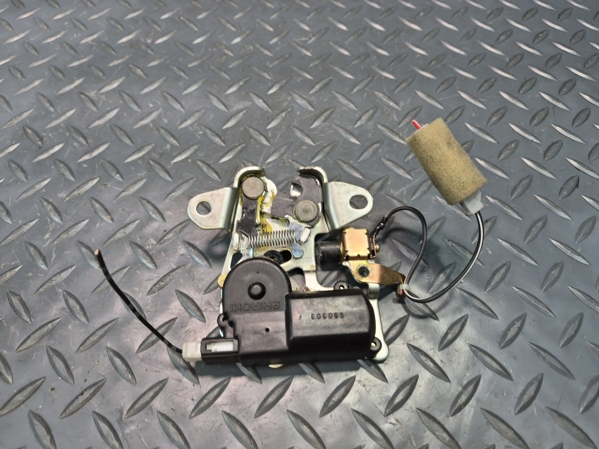 92-00 Lexus UZZ30L SC300 SC400 Rear Trunk Lid Lock Latch Actuator OEM