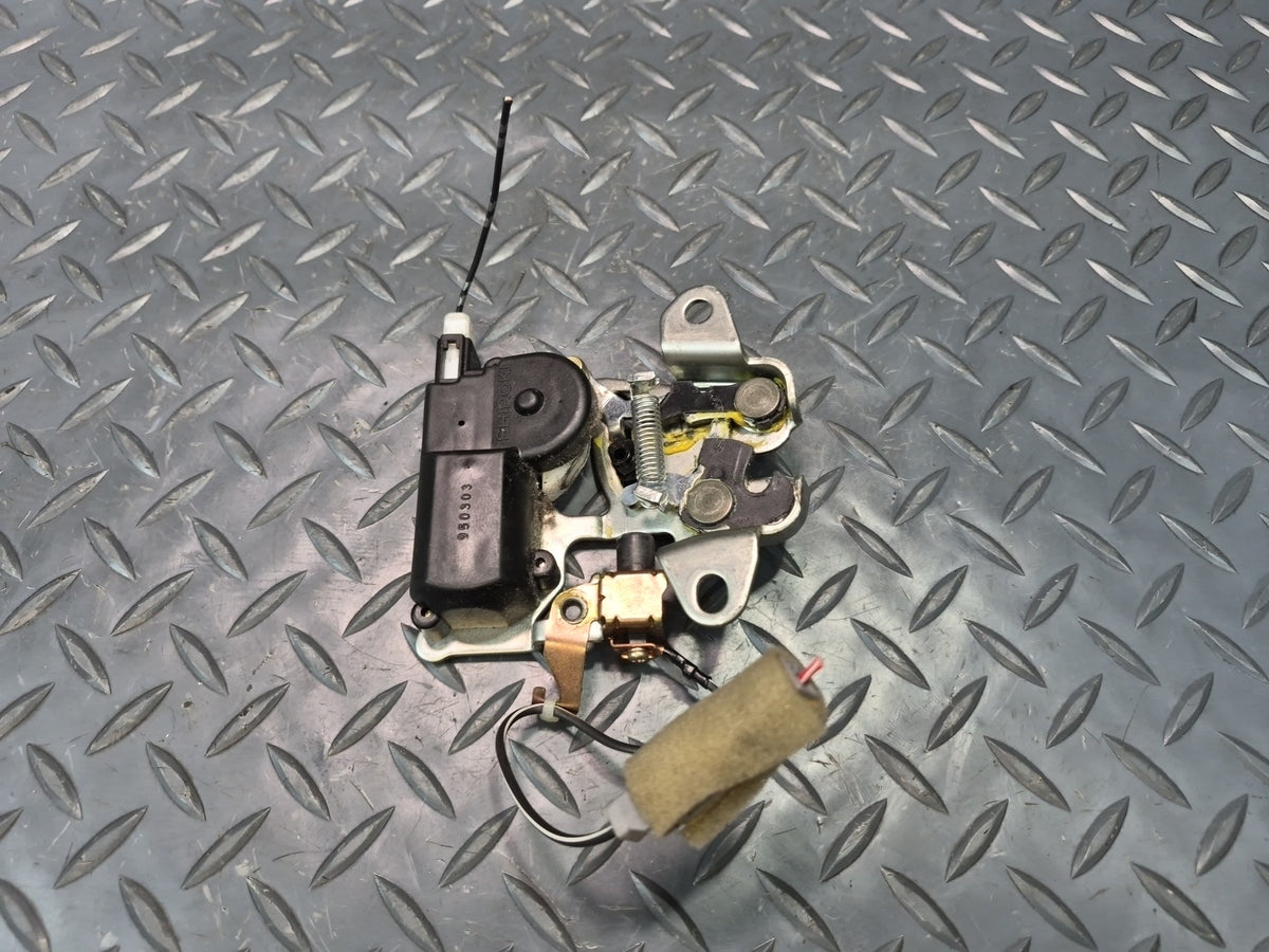 92-00 Lexus UZZ30L SC300 SC400 Rear Trunk Lid Lock Latch Actuator OEM