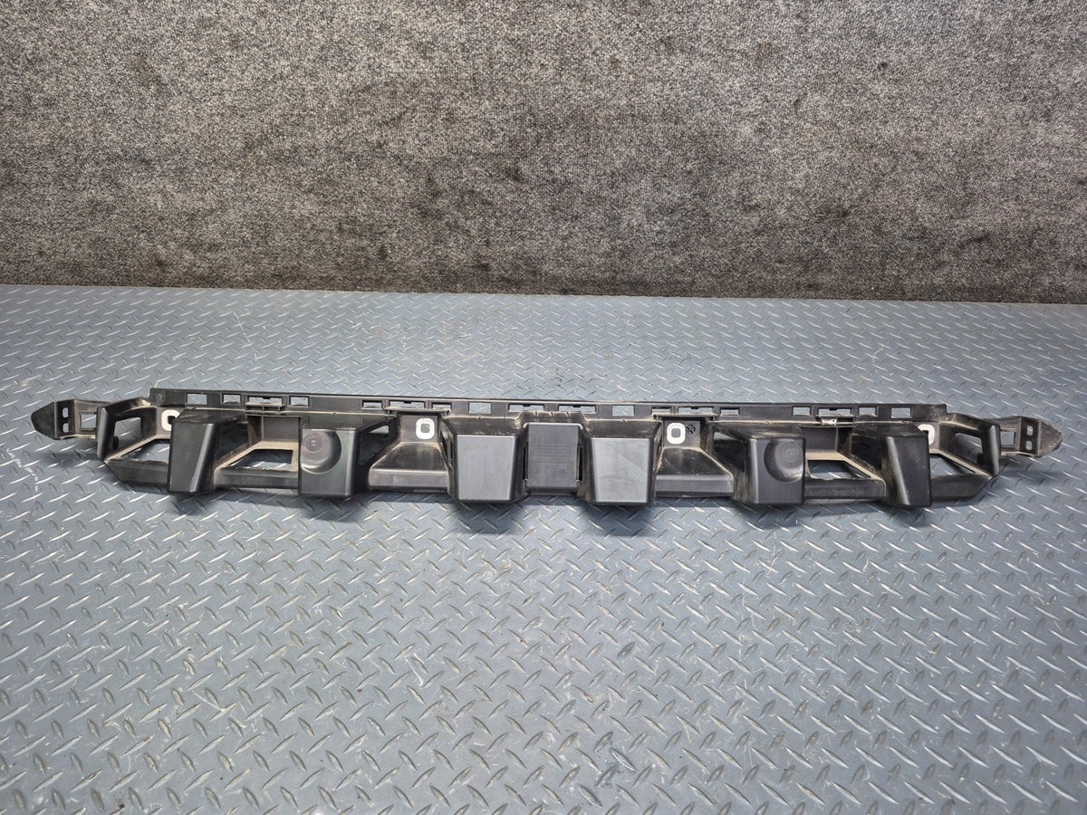2012-2015 Mercedes X166 W166 Ml-class Rear Center Bumper Support Bracket