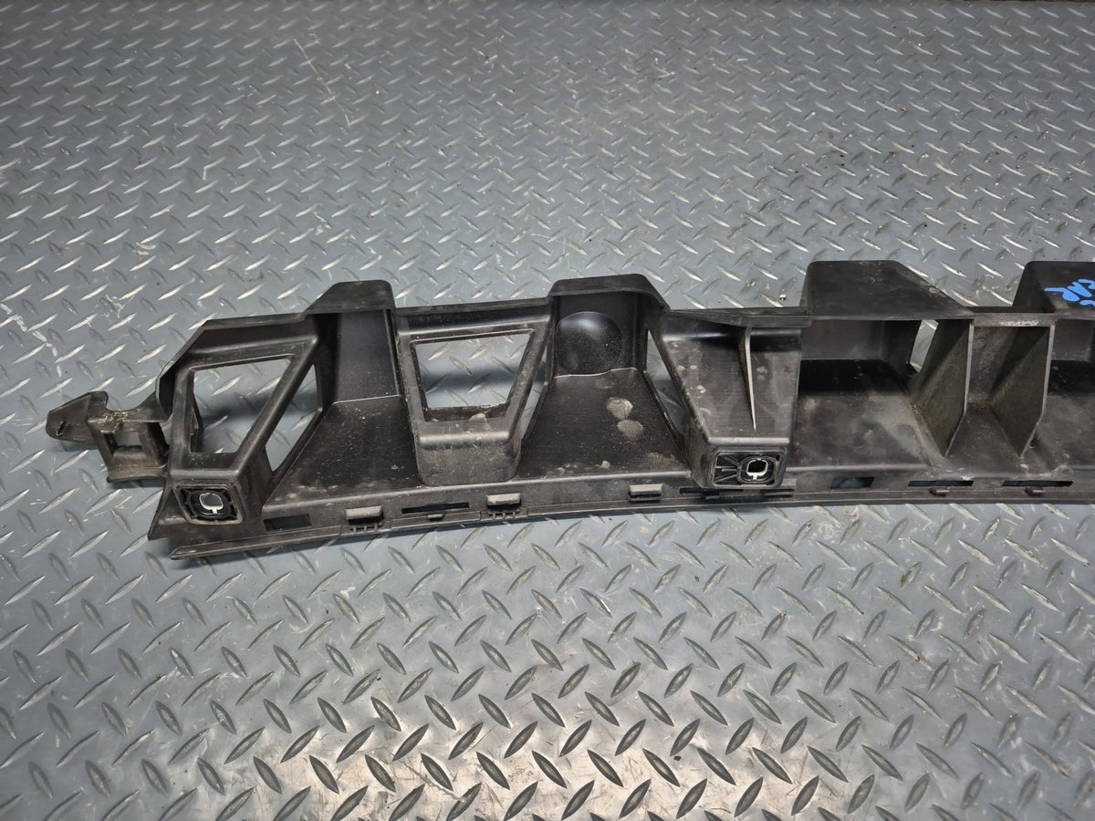 2012-2015 Mercedes X166 W166 Ml-class Rear Center Bumper Support Bracket