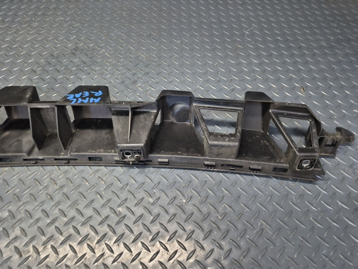 2012-2015 Mercedes X166 W166 Ml-class Rear Center Bumper Support Bracket