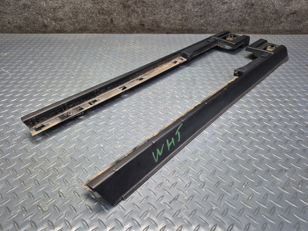 2003-2009 Hummer H2 Rear Right Pass Side Roof Rack Rail Cover Molding