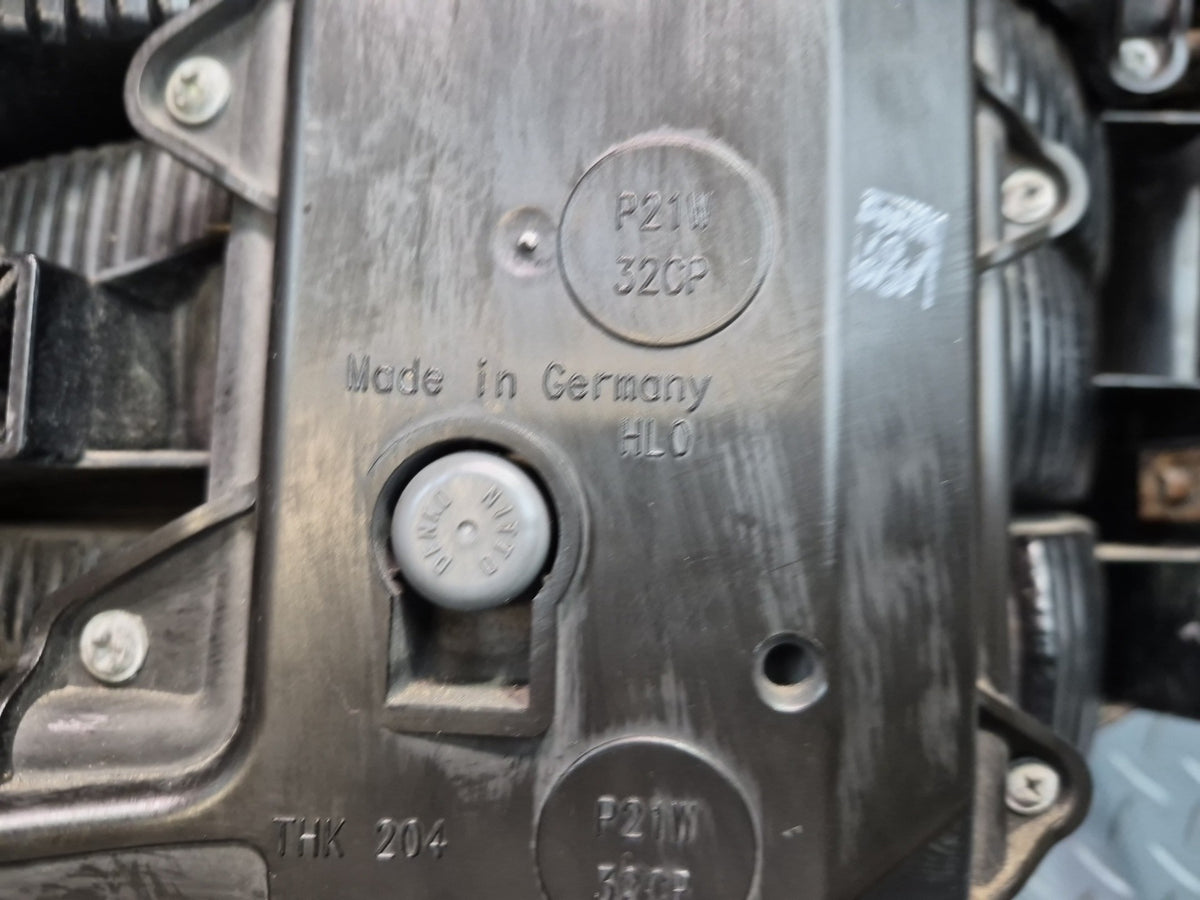 2008-2010 Porsche Cayenne 957 Rear Left & Right Tail Light Lamp Set of 2