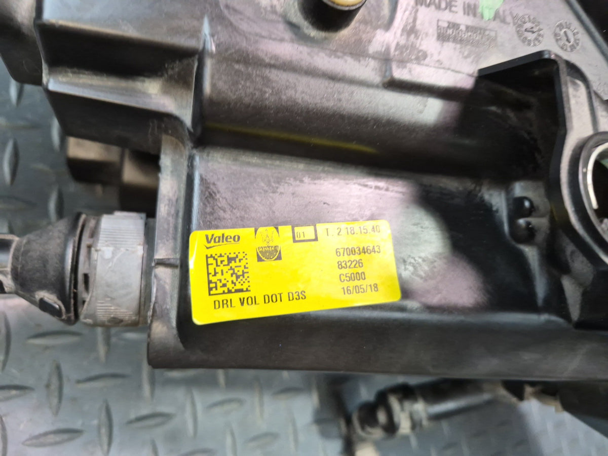 2017-2020 Maserati Levante M161 Front Left AFS Xenon HID Headlight Ballast