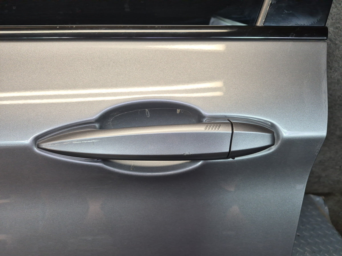 2014-2018 BMW F15 X5 Front Left Door Shell Panel w Glass Space Gray