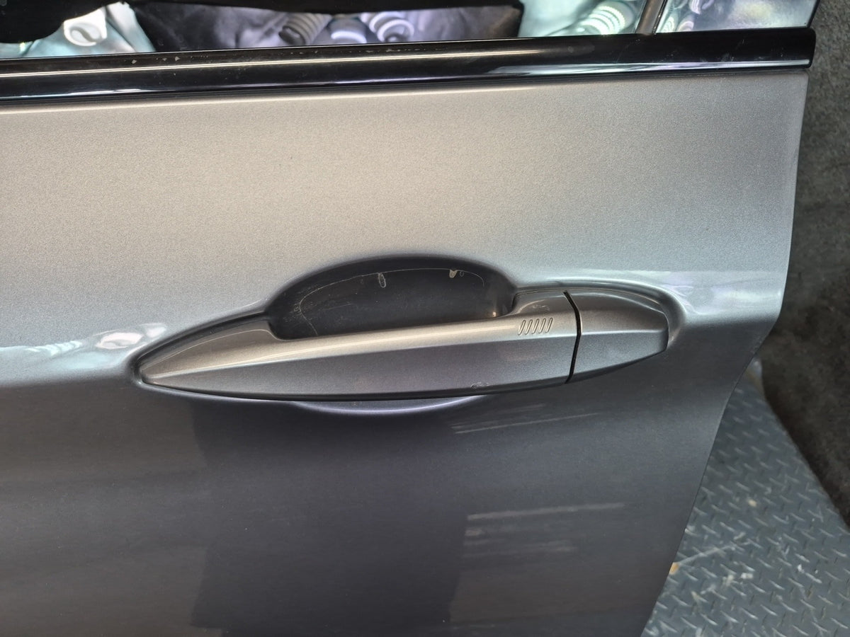 2014-2018 BMW F15 X5 Front Left Door Shell Panel w Glass Space Gray