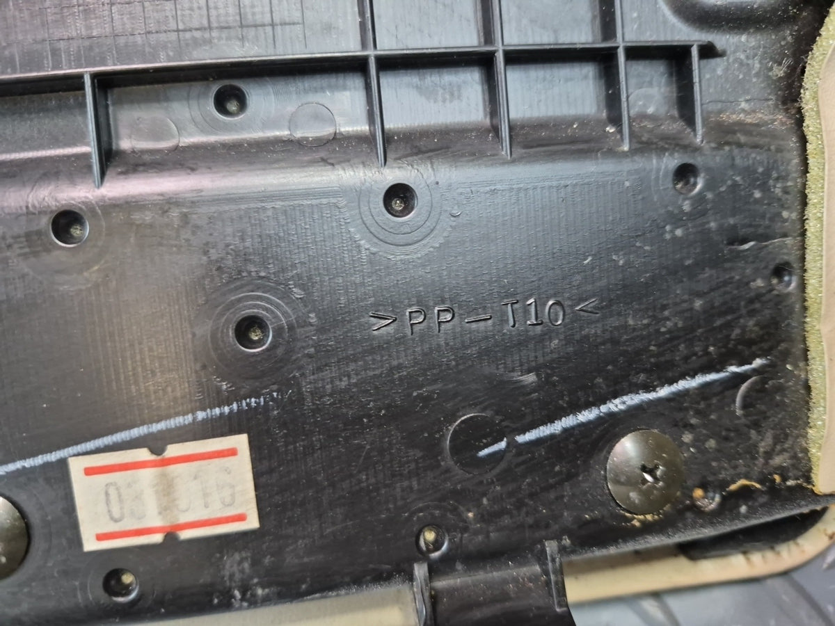 2003-2009 Lexus UZJ120L GX470 Front Right Seat Back Trim Cover Panel