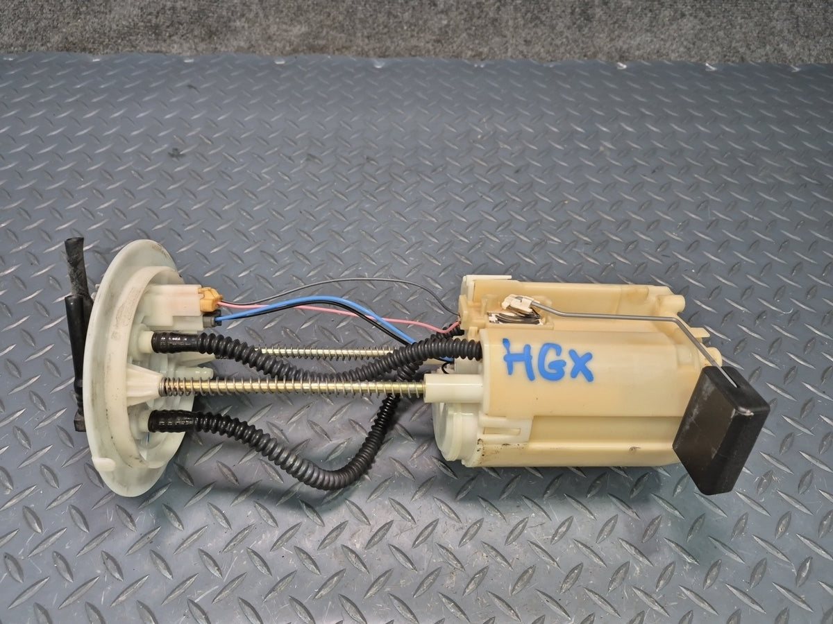 2003-2005 Lexus GX470 Fuel Gas Pump Level Sensor Assembly