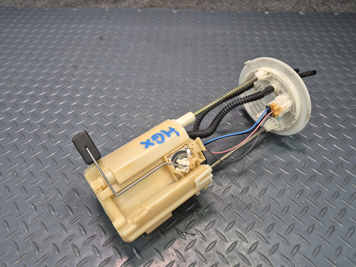 2003-2005 Lexus GX470 Fuel Gas Pump Level Sensor Assembly