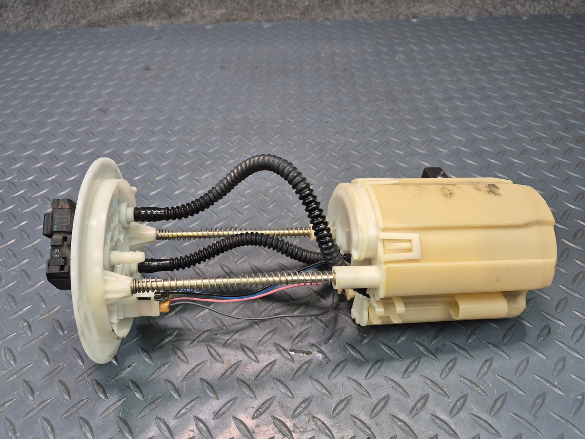 2003-2005 Lexus GX470 Fuel Gas Pump Level Sensor Assembly