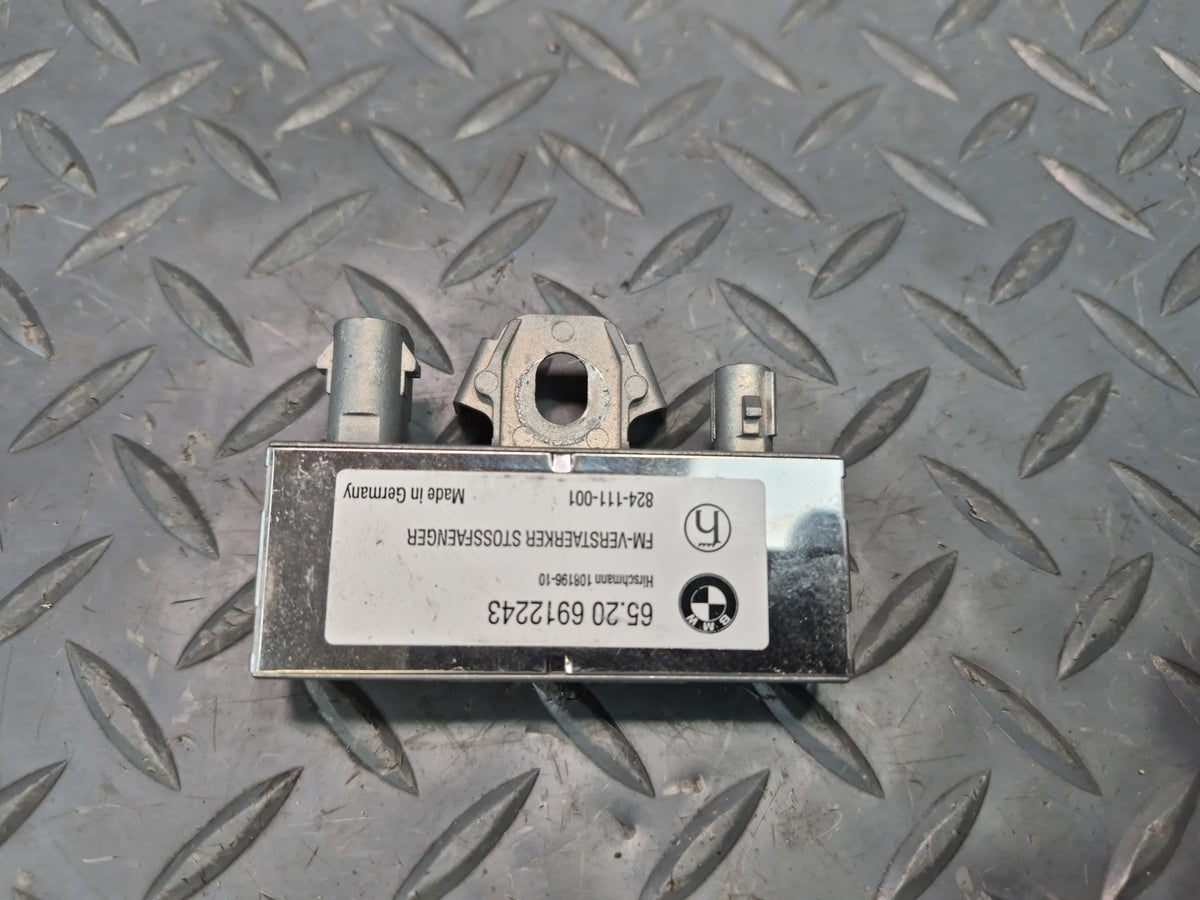 03-08 BMW E86 E85 Z4 AM FM Radio Antenna Amplifier Booster Module 6912243 OEM