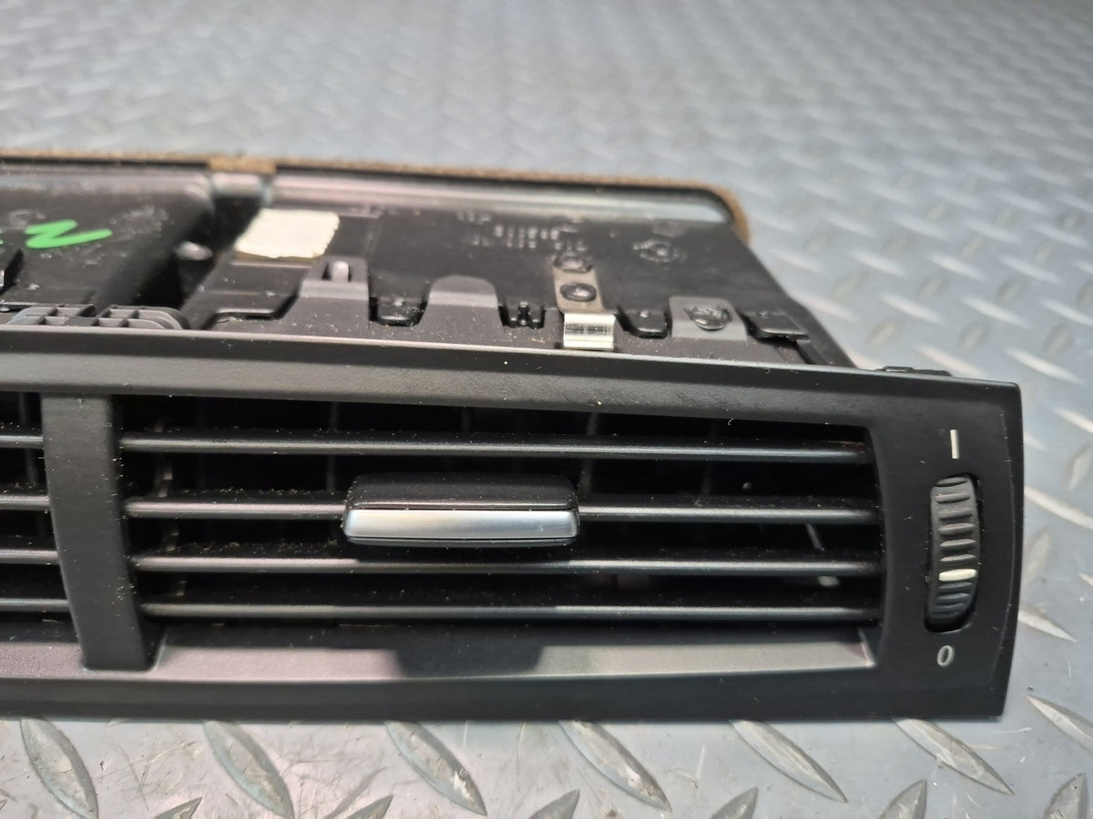 06-08 BMW E86 E85 Z4 Dash Front Center A/C Heater Air Vent Grille 7025630 OEM