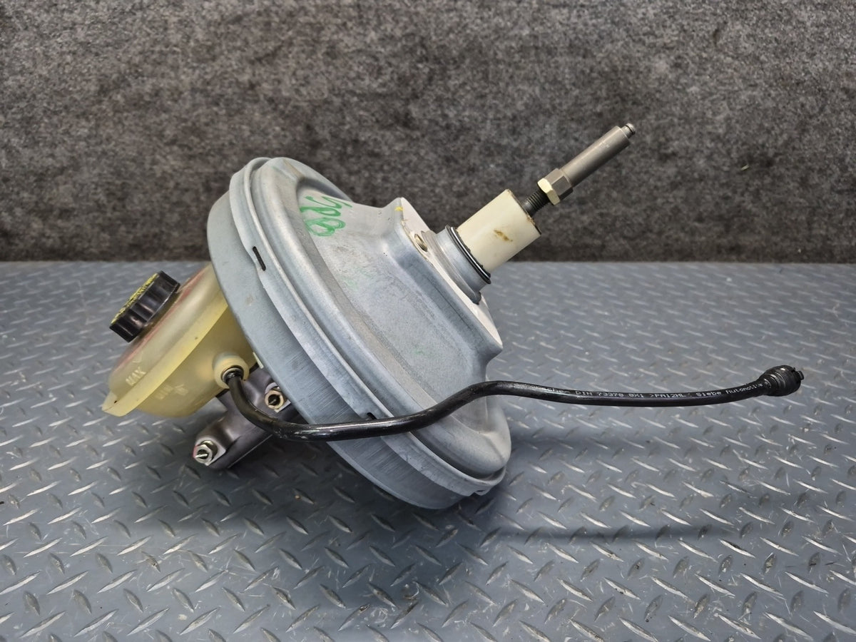 2000-2004 Porsche Boxster 986 M/T Brake Master Cylinder Booster Fluid Reservoir