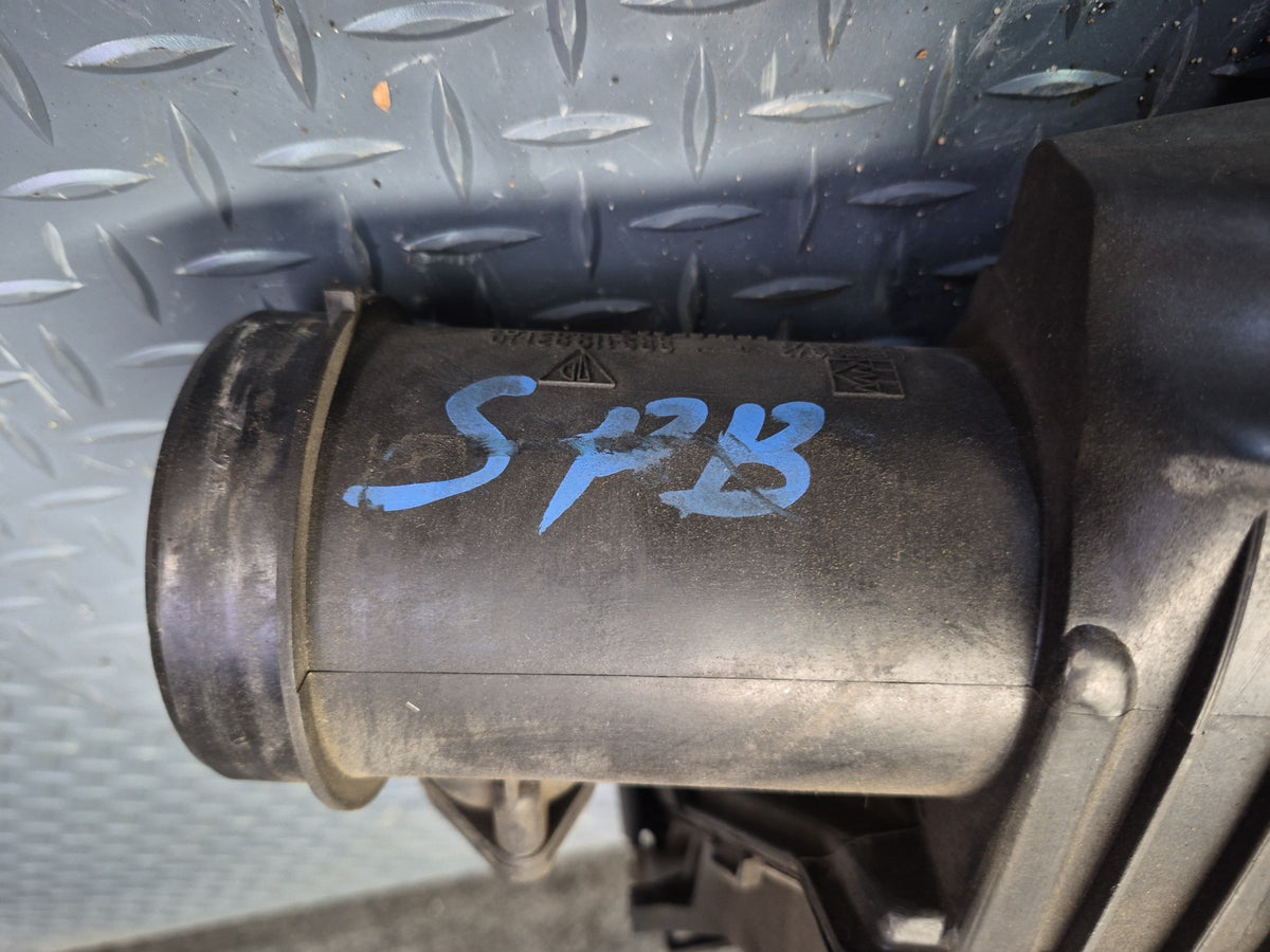 2000-2004 Porsche Boxster 986 2.7L Air Intake Filter Cleaner Housing Box