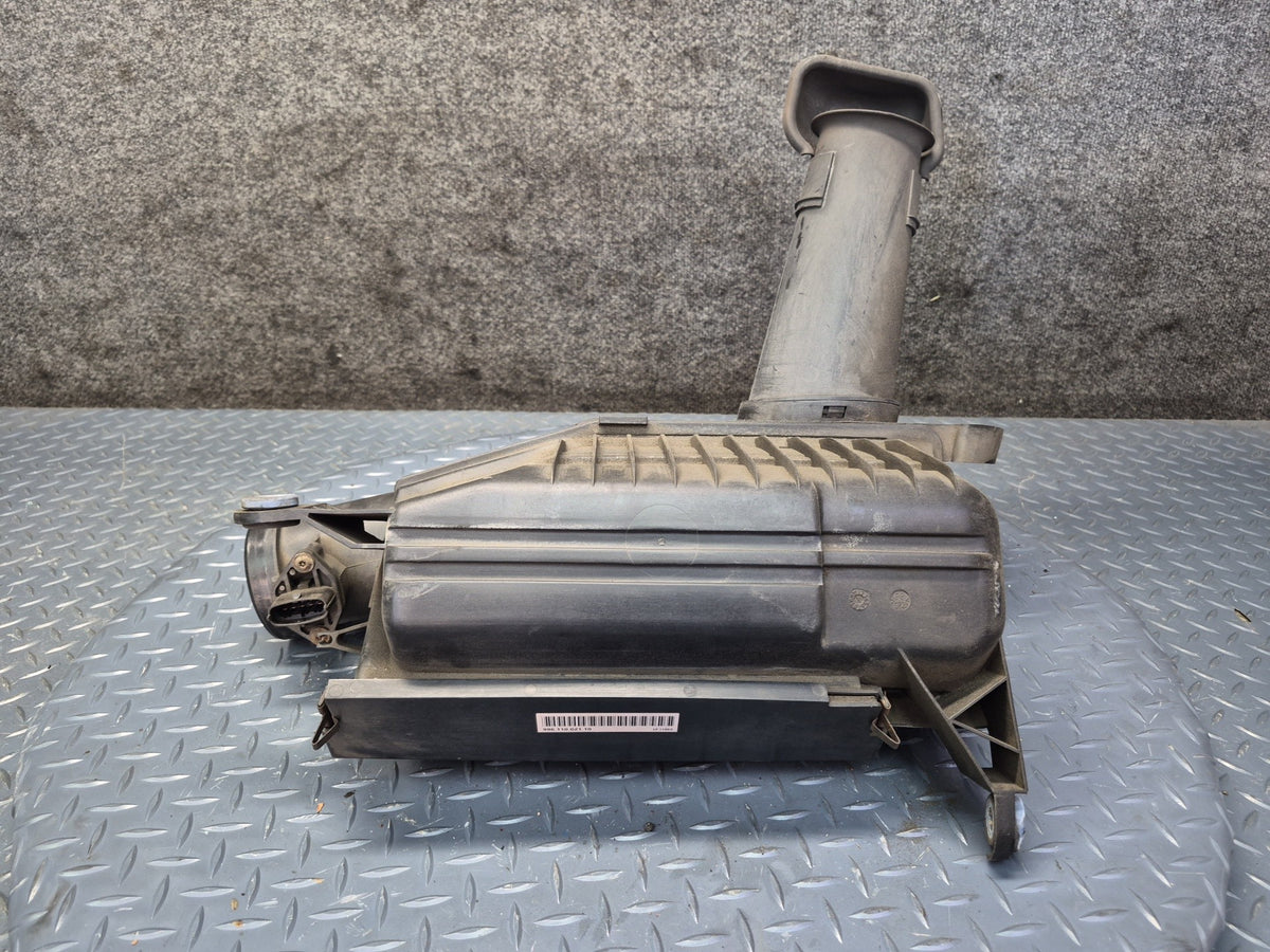 2000-2004 Porsche Boxster 986 2.7L Air Intake Filter Cleaner Housing Box