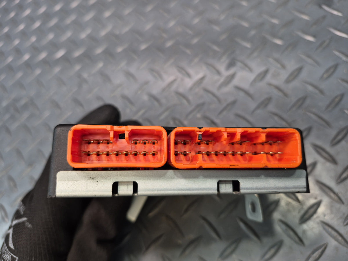 92-96 Lexus JZZ30 SC300 SC400 Theft Locking Control Module 89730-24010 OEM