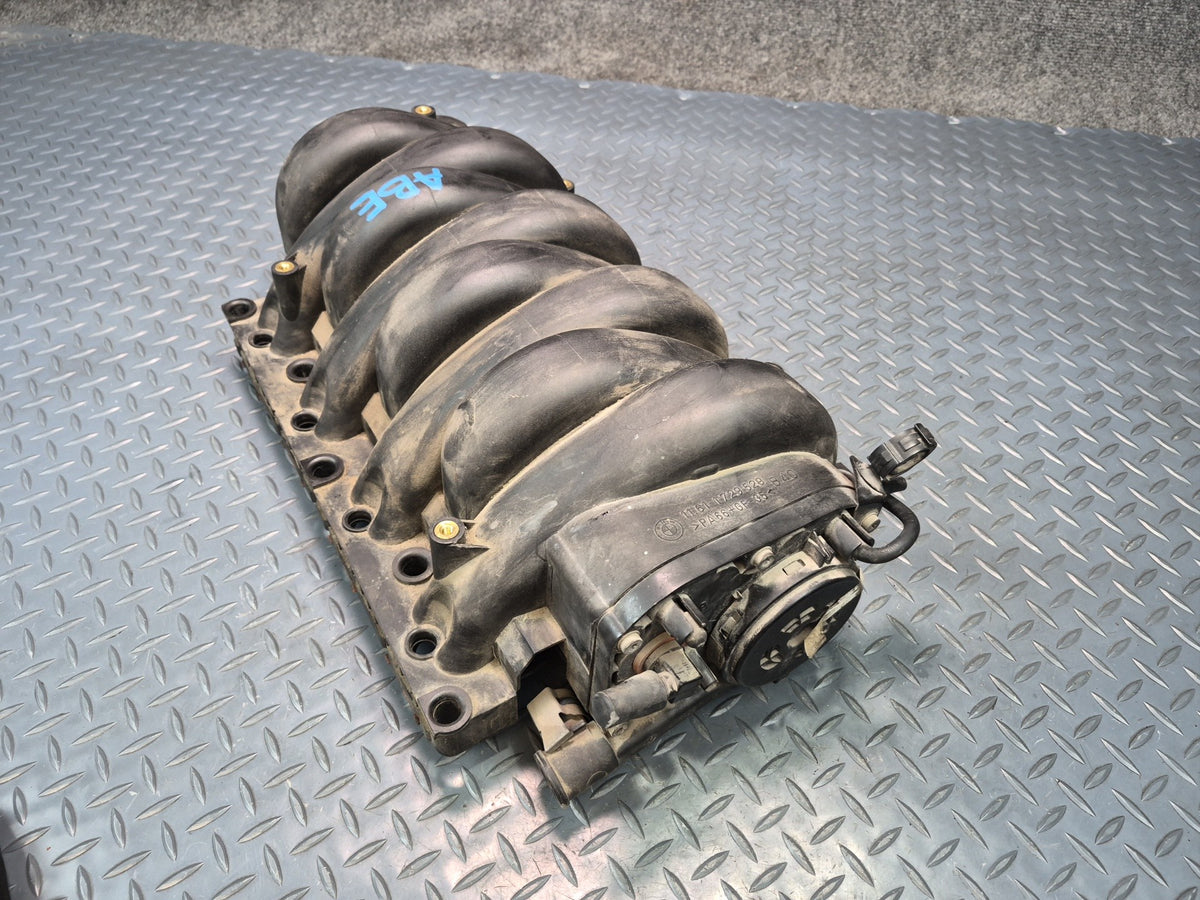 1996-1997 BMW E31 840Ci M62 Intake Manifold 1729528