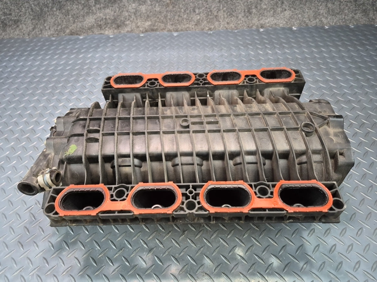 1996-1997 BMW E31 840Ci M62 Intake Manifold 1729528