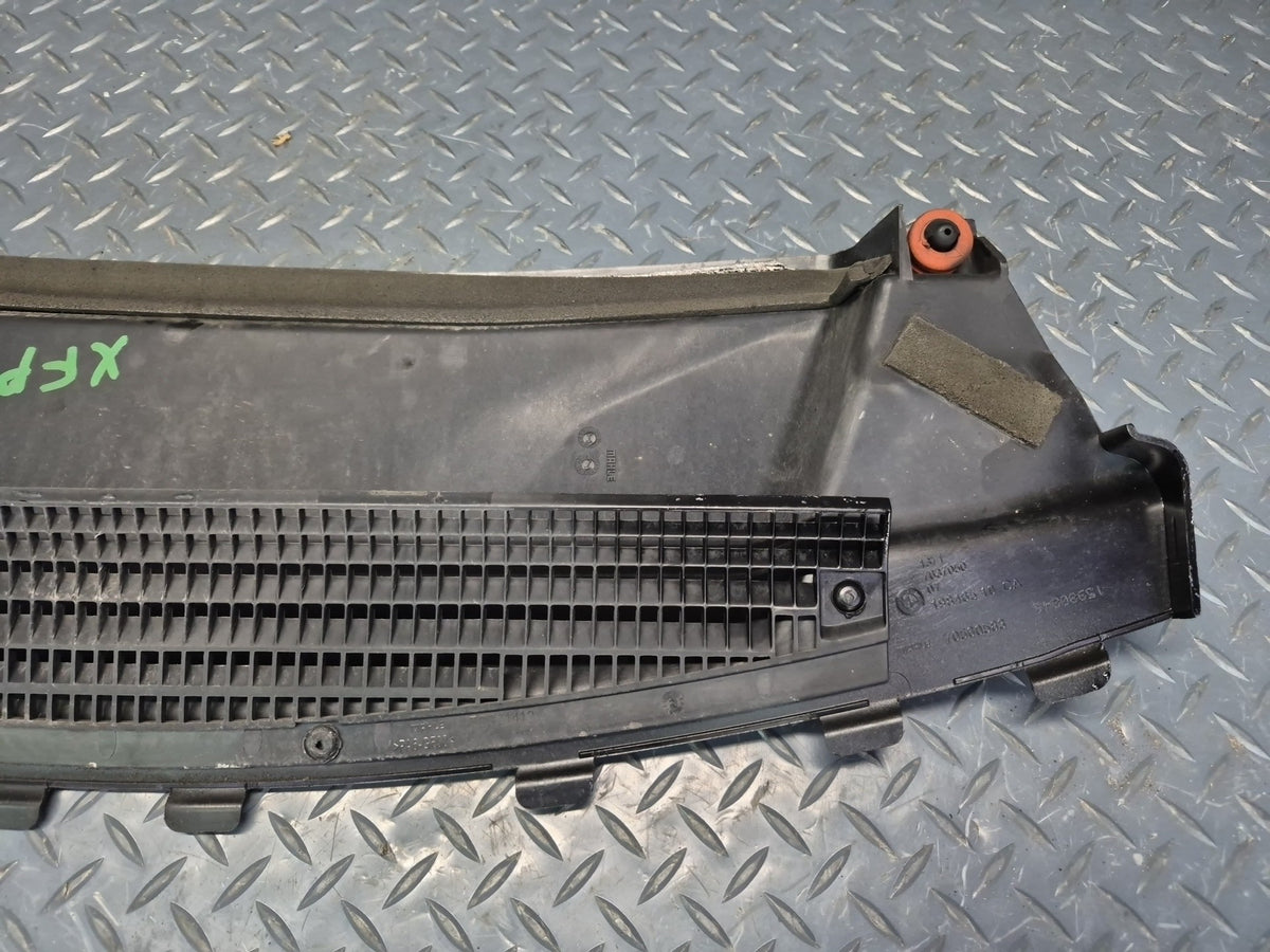 2014-2018 BMW F15 X5 Engine Air Intake Duct Tube Hose Pipe Inlet 7637050