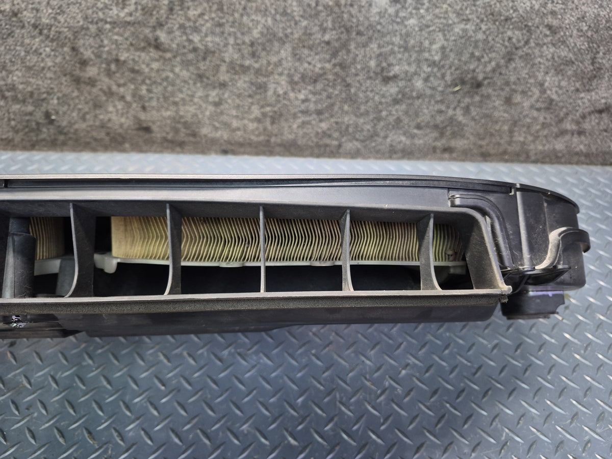 2014-2018 BMW F15 X5 N63 Air Intake Cleaner Filter Box 7638564