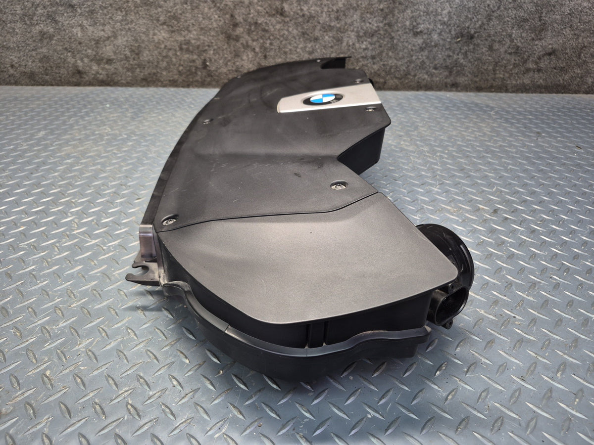 2014-2018 BMW F15 X5 N63 Air Intake Cleaner Filter Box 7638564