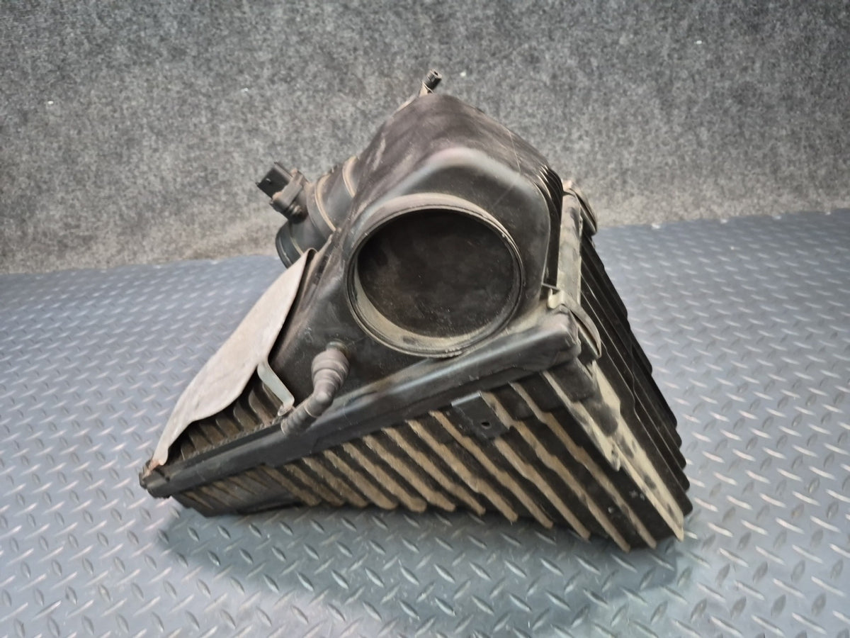 2008-2010 Porsche Cayenne 957 Turbo Right Air Intake Cleaner Filter Box w Sensor