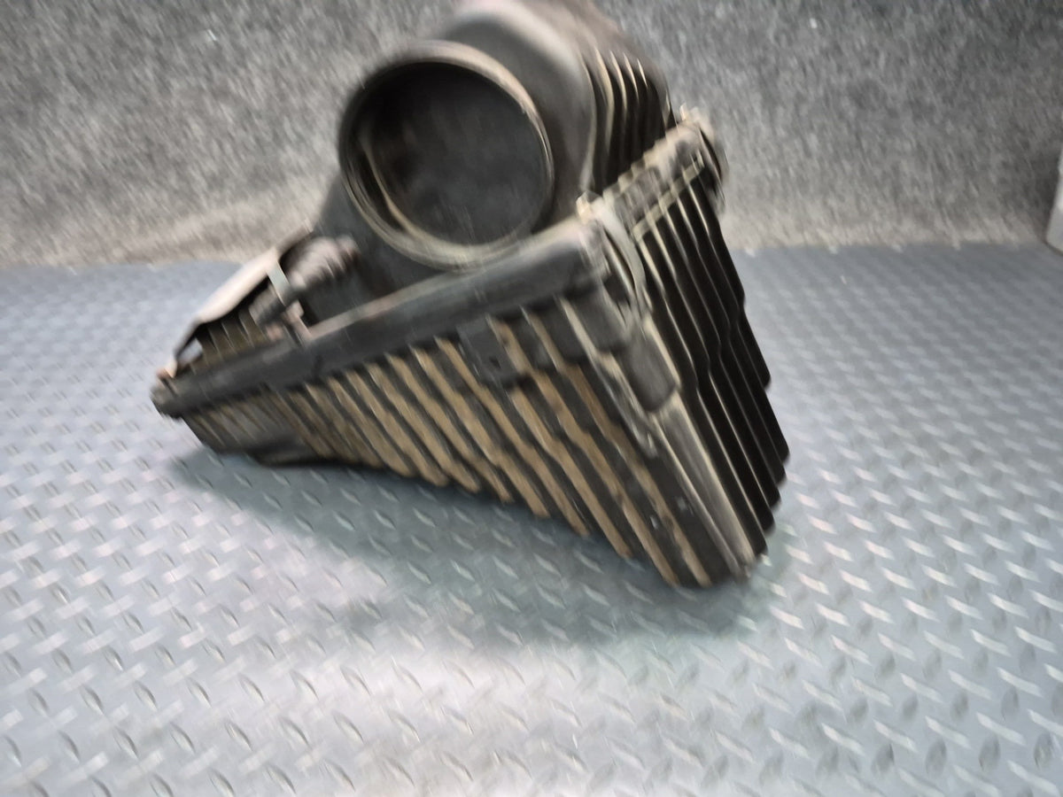 2008-2010 Porsche Cayenne 957 Turbo Right Air Intake Cleaner Filter Box w Sensor