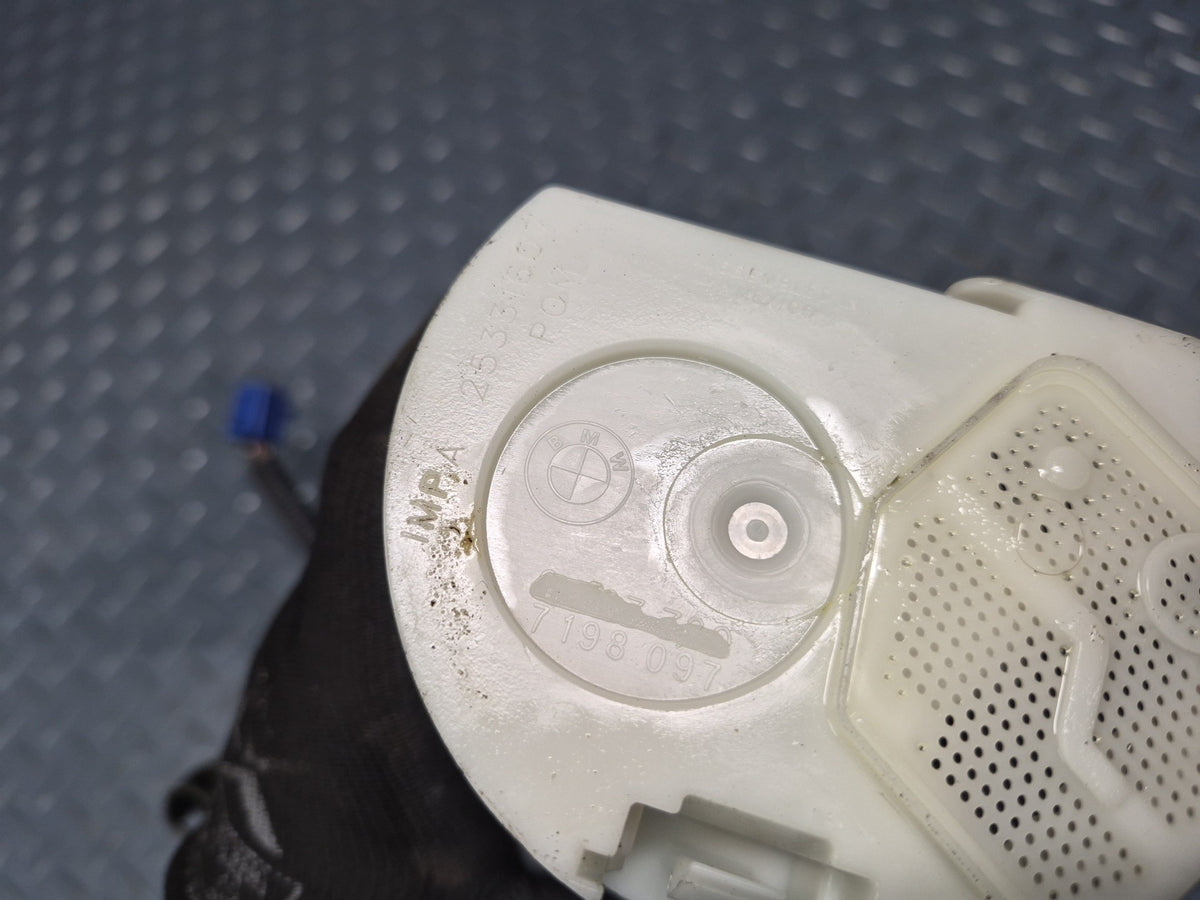 06-08 BMW E85 Z4 3.0L N52 Fuel Pump Level Sensor OEM