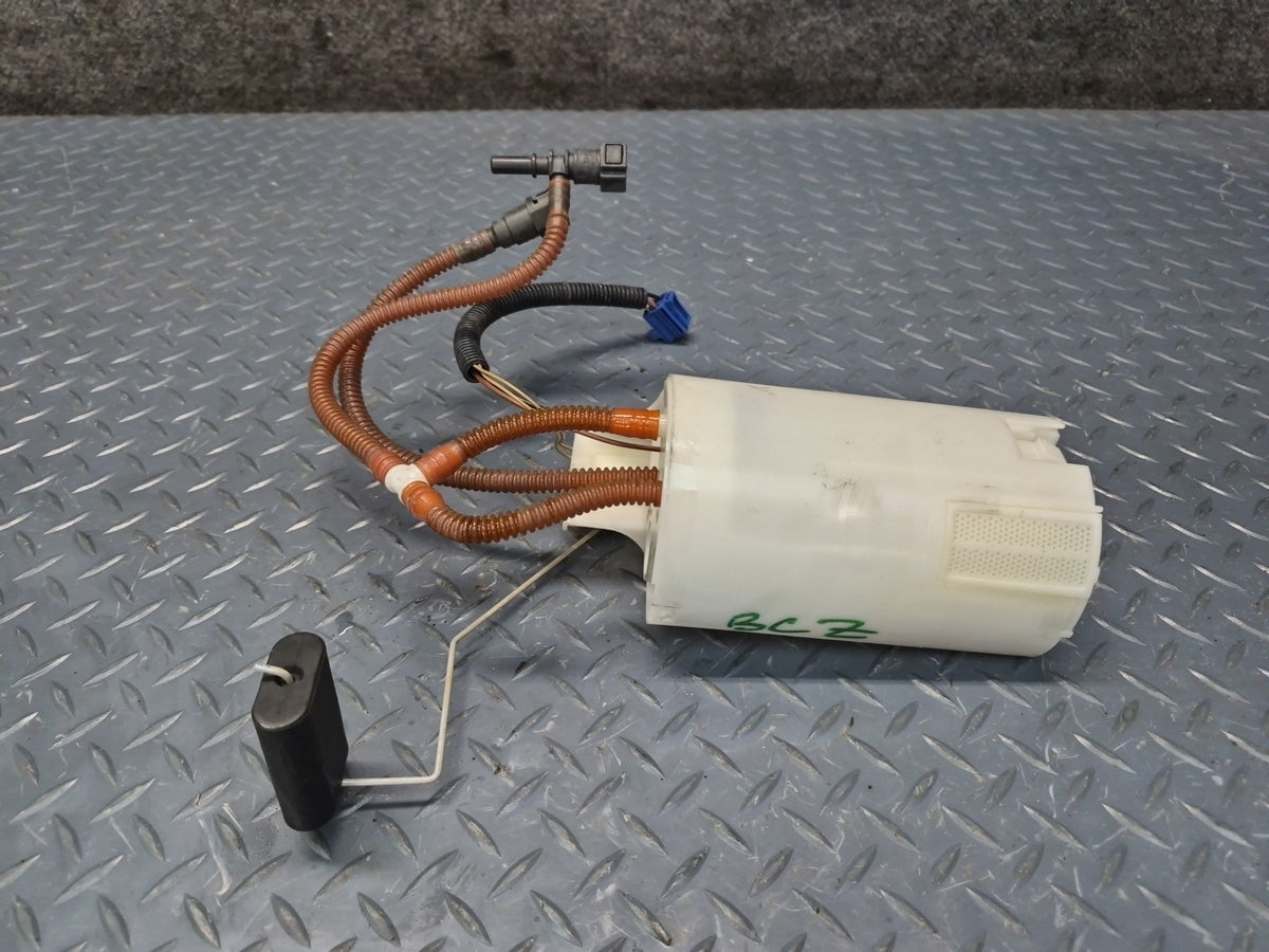 06-08 BMW E85 Z4 3.0L N52 Fuel Pump Level Sensor OEM