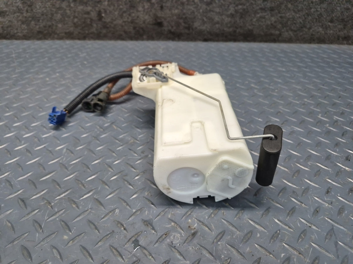 06-08 BMW E85 Z4 3.0L N52 Fuel Pump Level Sensor OEM