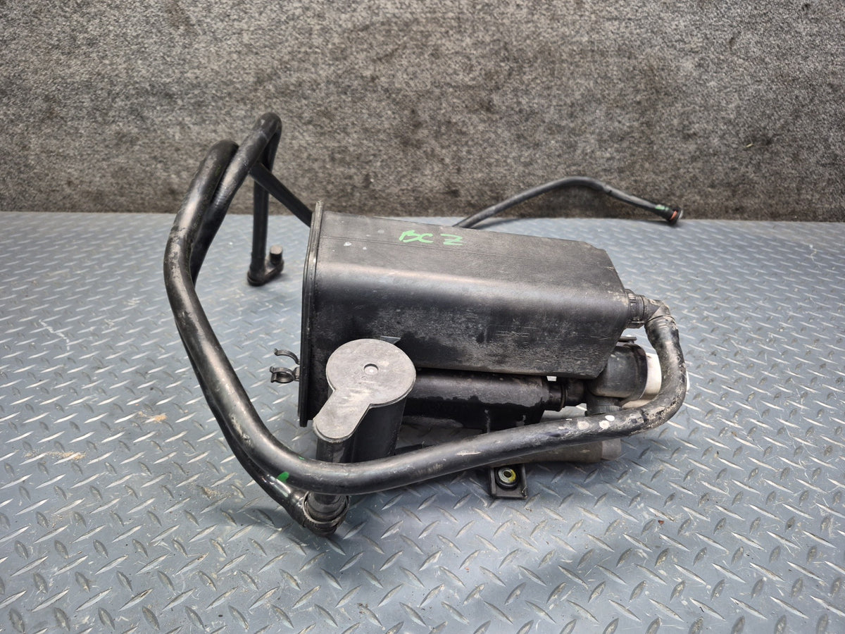 03-08 BMW E85 Z4 Fuel Evap Vapor Charcoal Canister 6758019 OEM
