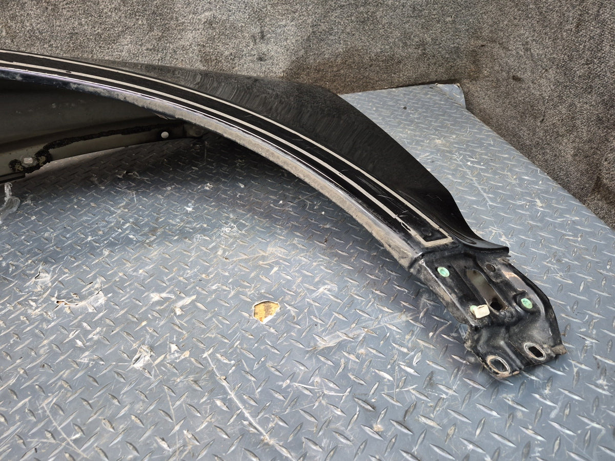 2008-2010 Porsche Cayenne 957 Front Left Fender Shell Cover Panel Black